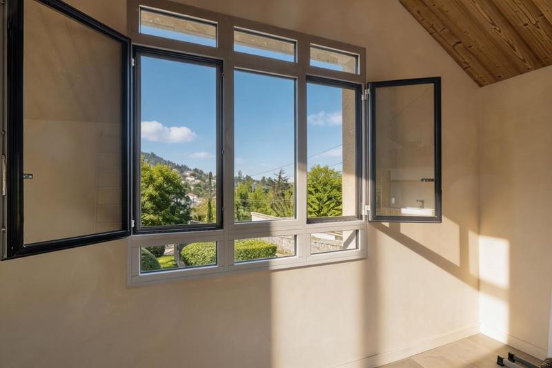 Appartement - 86 m² - 4 pièces