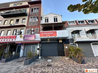 Local commercial - 380 m² - 9 pièces