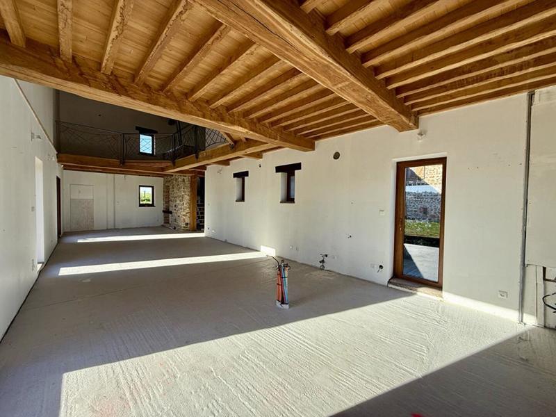 Maison - 330 m² - 8 pièces