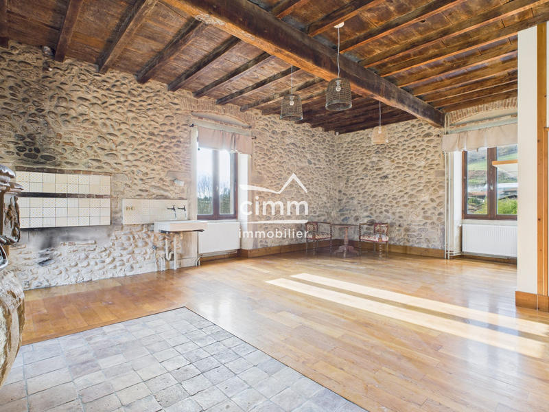 Maison ancienne - 147 m² - 5 pièces