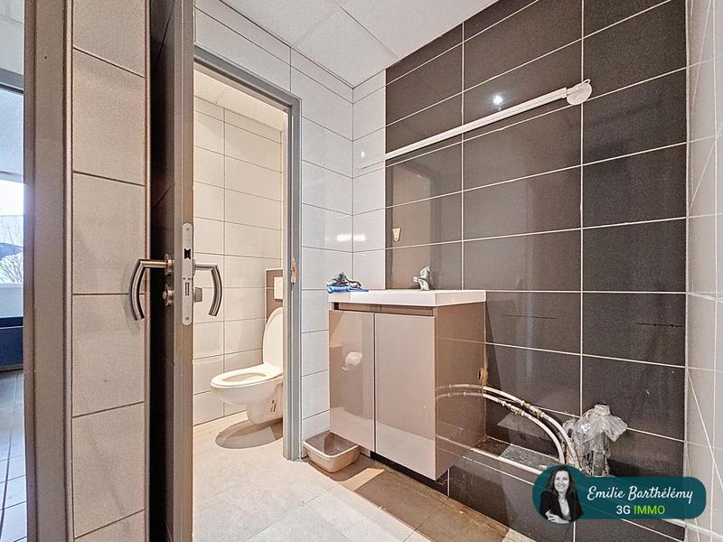 Local commercial - 173 m² - 4 pièces