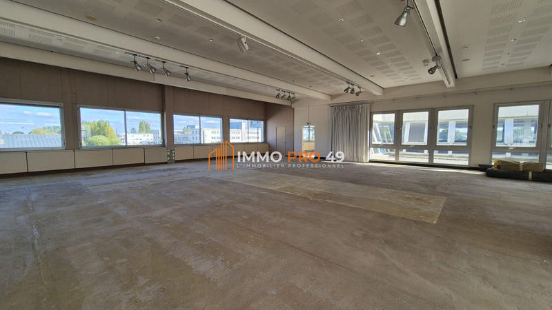 Bureau - 850 m²