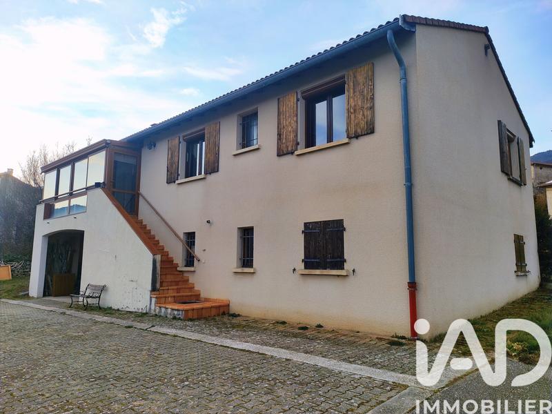 Maison - 130 m² - 7 pièces