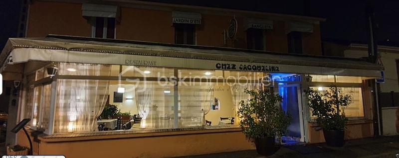 Local commercial - 200 m² - 5 pièces