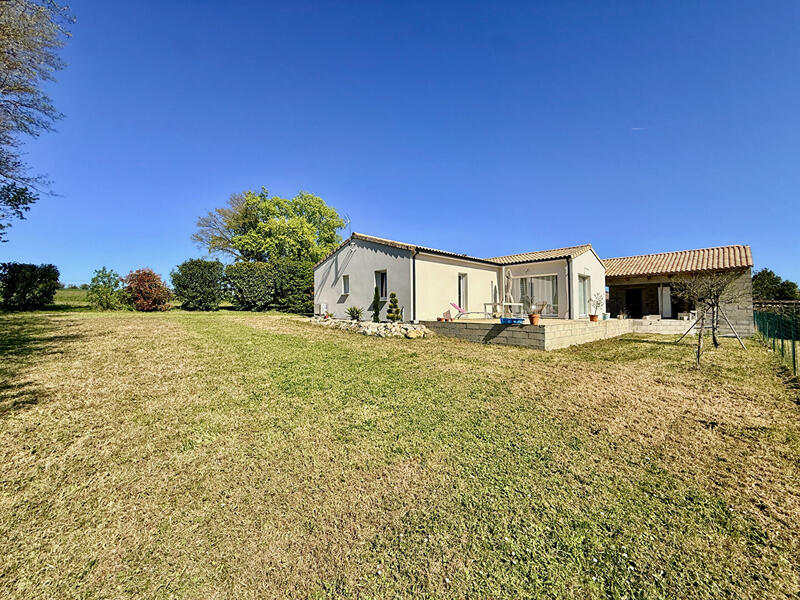 Maison - 106 m² - 5 pièces