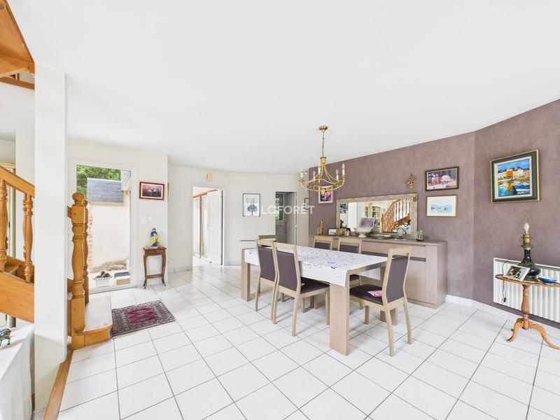 Maison contemporaine - 182 m² - 6 pièces