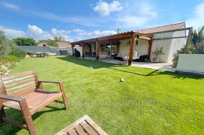 Villa - 93 m² - 5 pièces