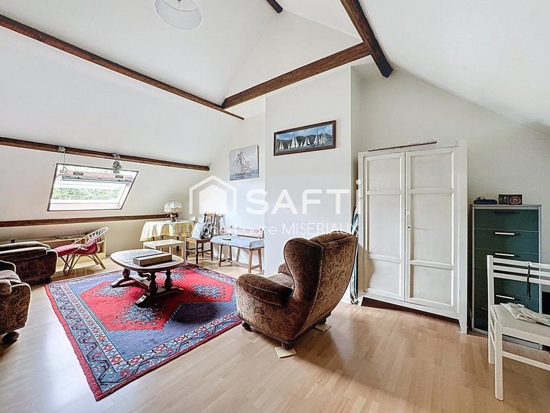 Maison - 133 m² - 8 pièces