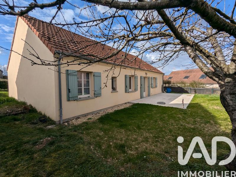 Maison - 99 m² - 5 pièces