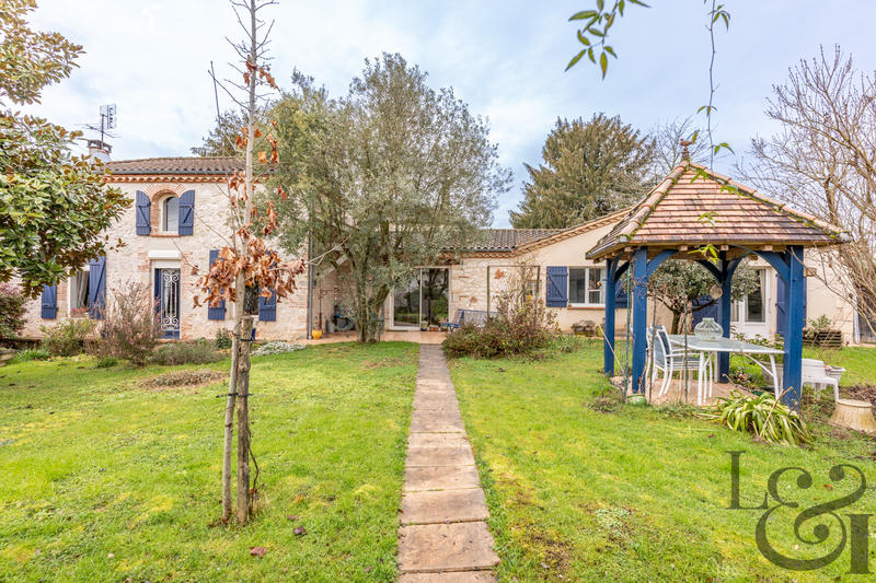 Maison - 143 m² - 5 pièces