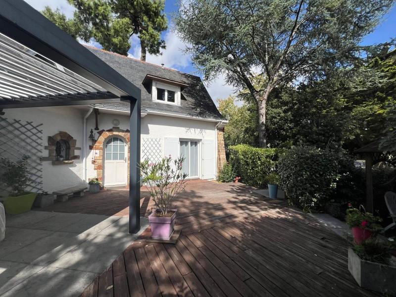 Maison - 140 m² - 5 pièces