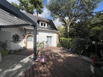 Maison - 140 m² - 5 pièces