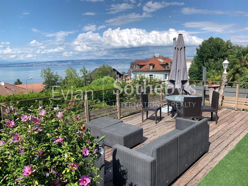 Maison - 243 m² - 8 pièces