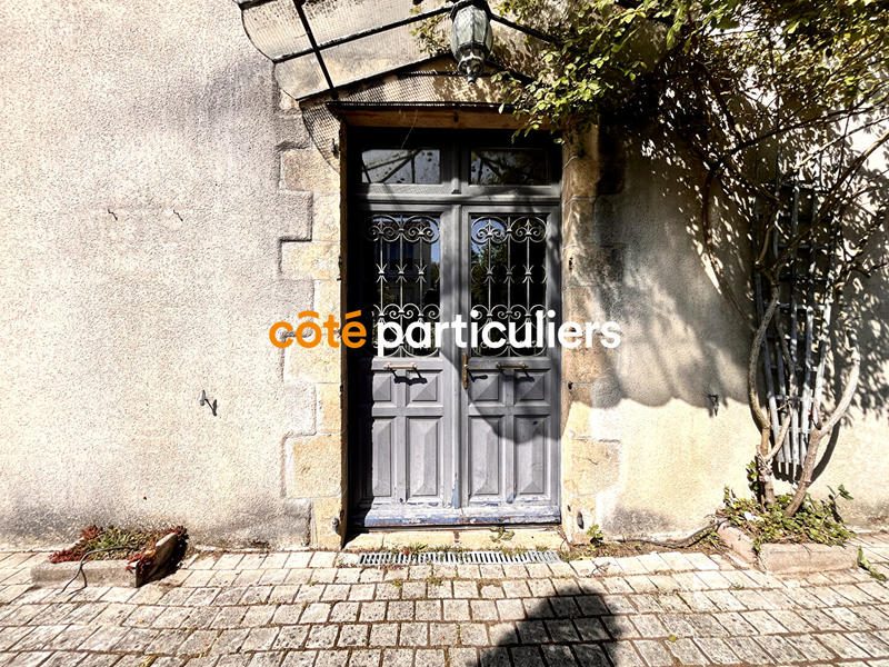 Maison - 310 m² - 14 pièces