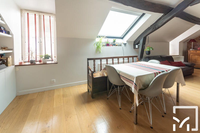 Appartement - 102 m² - 4 pièces