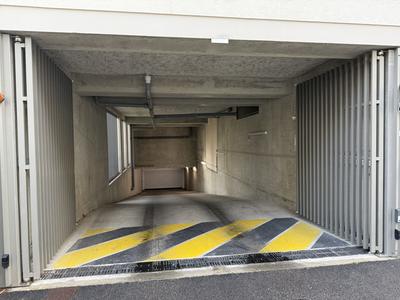 Parking / Garage - 1 m²
