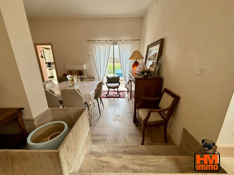 Maison - 195 m² - 9 pièces