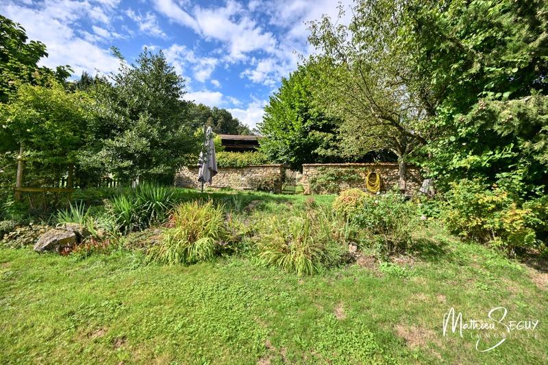 Maison - 161 m² - 7 pièces