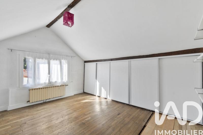 Maison - 93 m² - 5 pièces