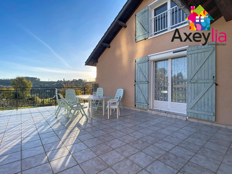 Maison - 135 m² - 6 pièces