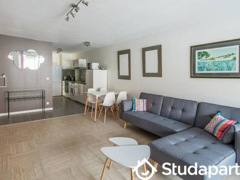 Chambre - 12 m² - 1 pièce