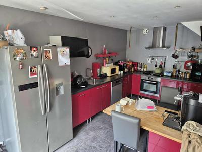 Maison - 93 m² - 5 pièces