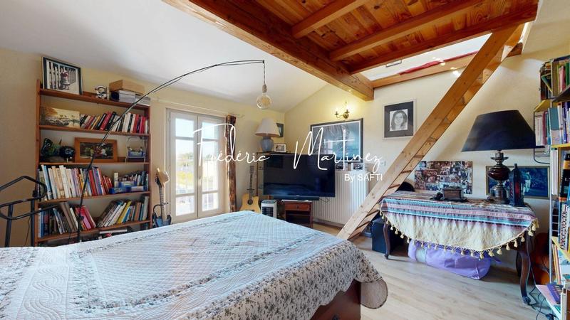 Maison - 205 m² - 8 pièces