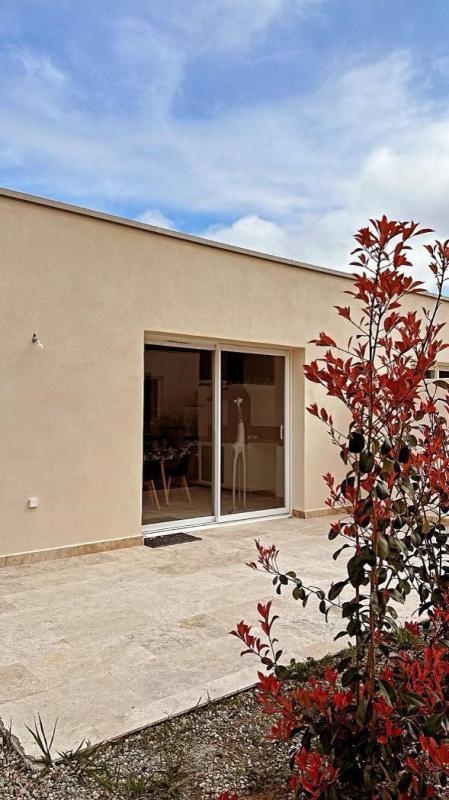 Propriété - 240 m² - 10 pièces