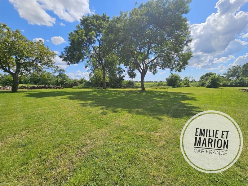 Terrain constructible - 1 660 m²