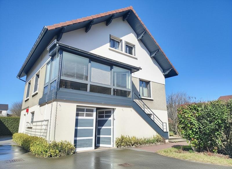 Maison - 120 m² - 6 pièces