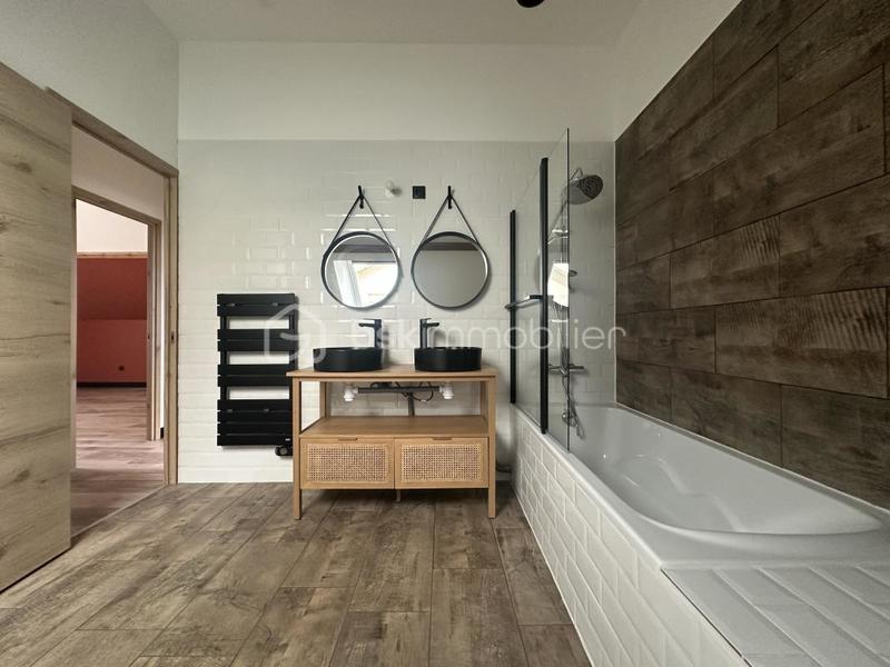 Maison - 110 m² - 5 pièces