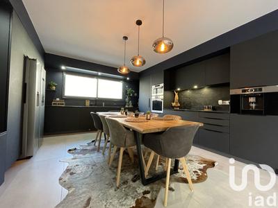 Maison - 170 m² - 6 pièces