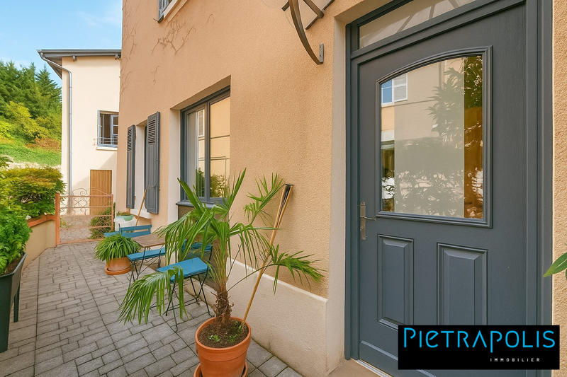 Maison - 142 m² - 6 pièces