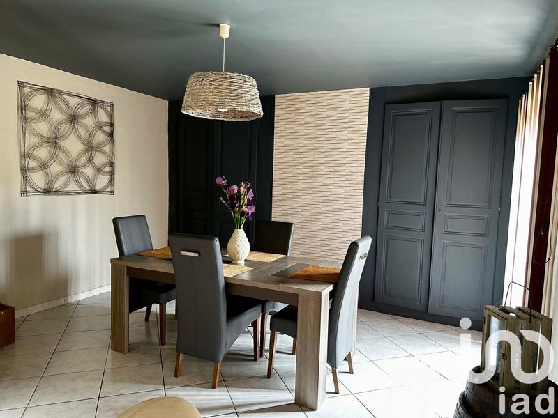 Maison - 202 m² - 7 pièces