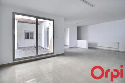 Local commercial - 186 m²