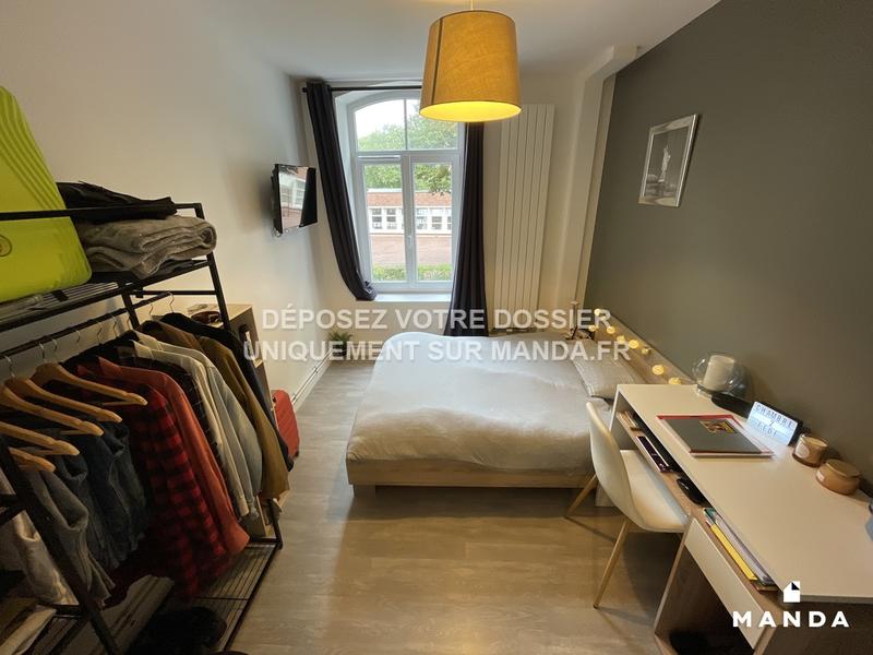 Chambre - 15 m² - 7 pièces