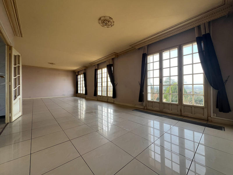 Maison - 178 m² - 6 pièces