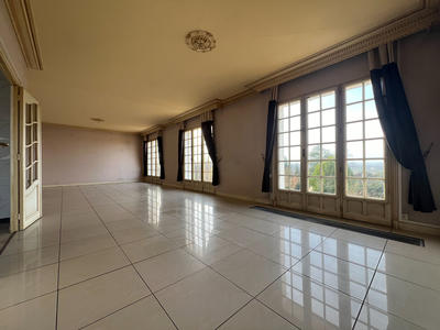 Maison - 178 m² - 6 pièces