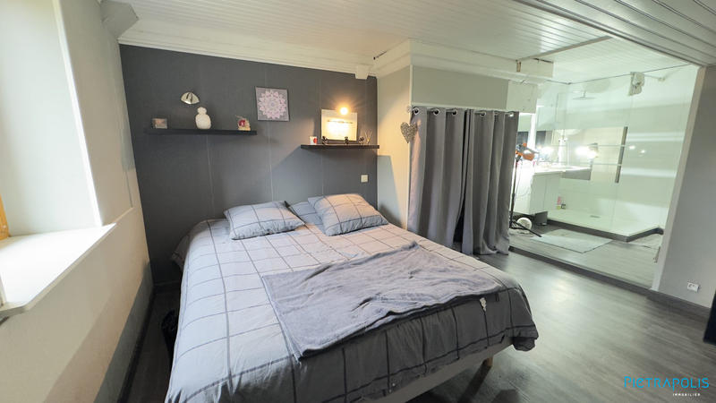 Maison traditionnelle - 176 m² - 6 pièces