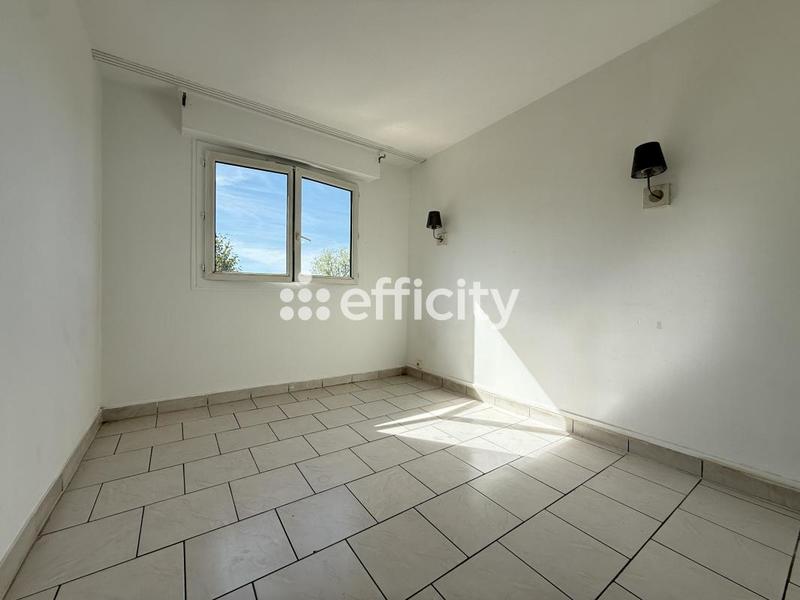 Appartement - 57 m² - 5 pièces