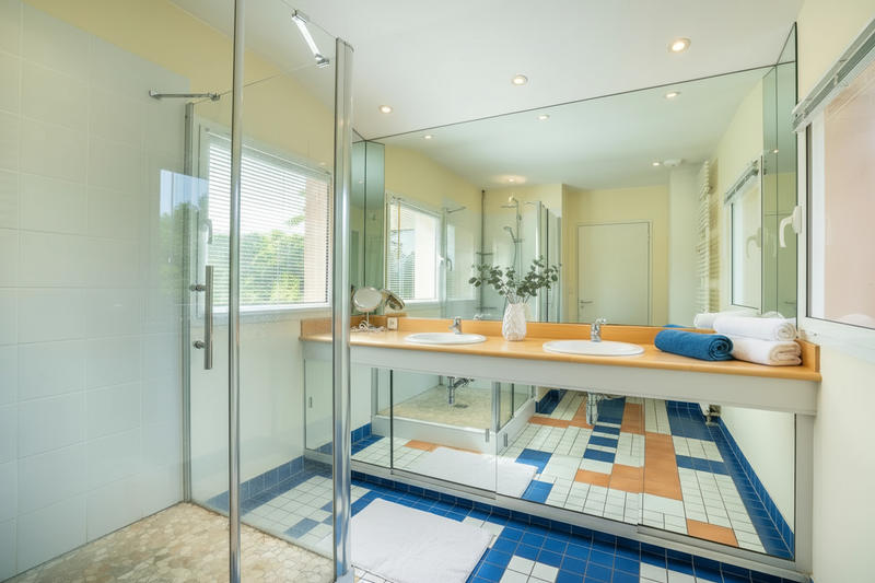 Maison - 197 m² - 6 pièces