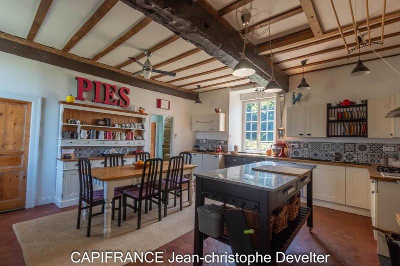 Propriété - 187 m² - 8 pièces