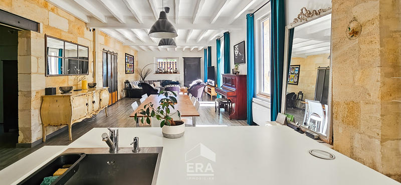 Maison - 180 m² - 5 pièces