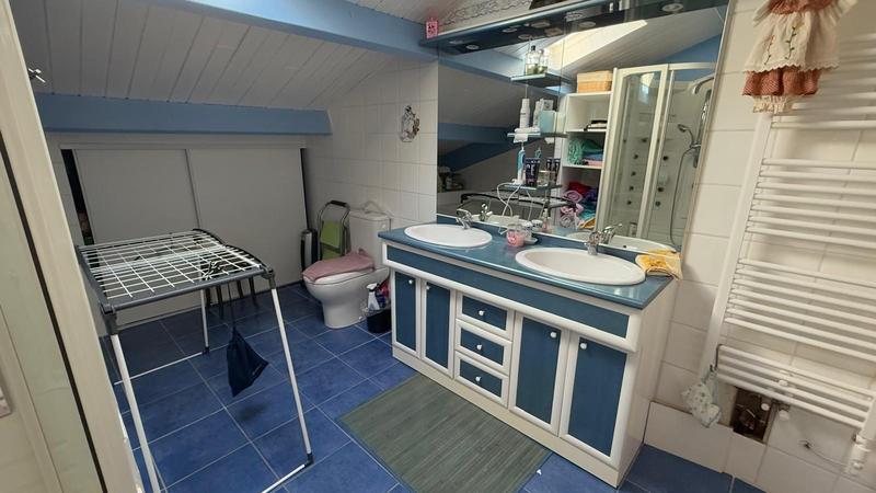 Maison - 323 m² - 8 pièces