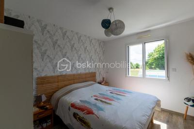 Maison - 168 m² - 8 pièces