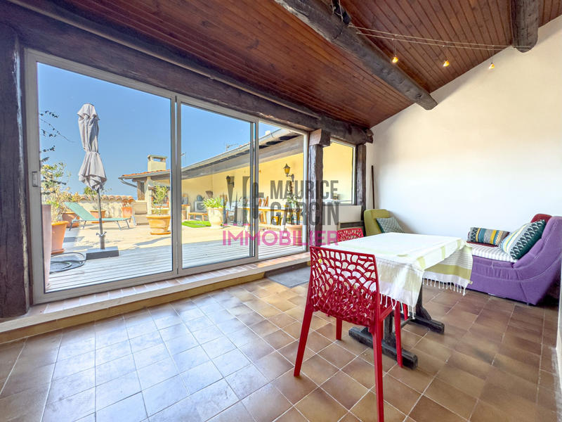 Appartement - 192 m² - 6 pièces