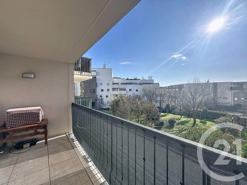 Appartement - 77 m² - 4 pièces