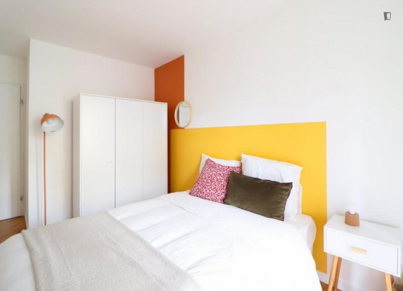 Chambre - 11 m² - 4 pièces