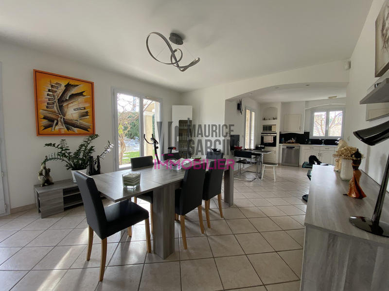 Maison - 145 m² - 5 pièces