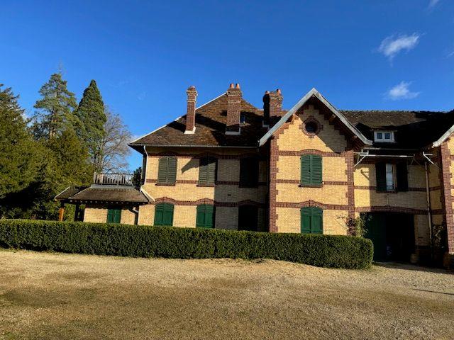 Maison - 136 m² - 4 pièces